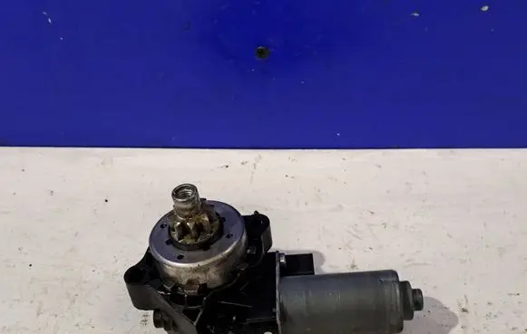 Volvo XC60 Seat adjustment motor C37013102