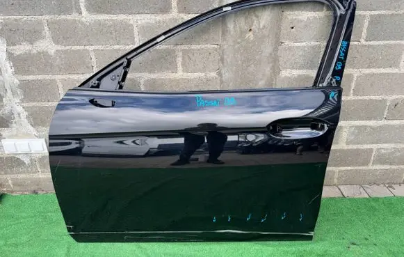 Volkswagen PASSAT B9 Front door