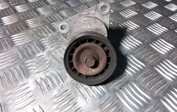 Mazda 6 Generator/alternator belt tensioner