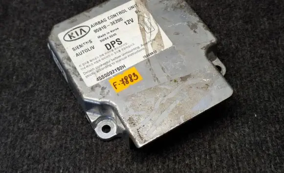 KIA Sorento Airbag control unit/module 959103E200