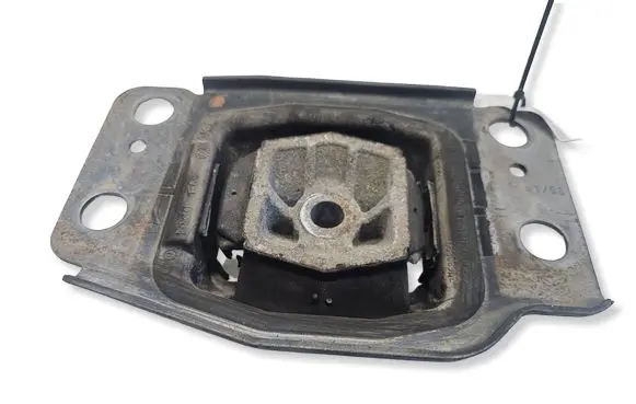 Ford S-MAX Engine mount bracket 6G917M121AC