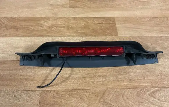 Ford Focus Third/center stoplight S3027573