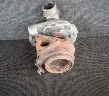 Mercedes-Benz Vito Viano W638 Turbo A6110981399