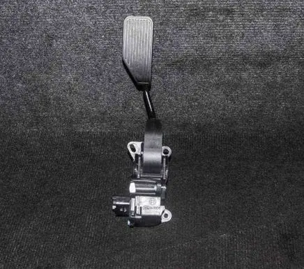 Peugeot 108 Accelerator throttle pedal