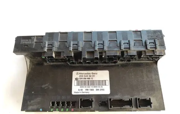 Mercedes-Benz C W203 Comfort/convenience module 2035453201 5DK00848612