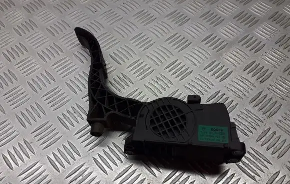 Skoda Fabia Mk2 (5J) Accelerator throttle pedal 6Q1721503F