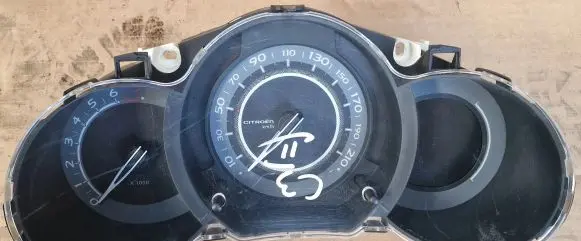 Citroen C3 Speedometer (instrument cluster) 96665881XT
