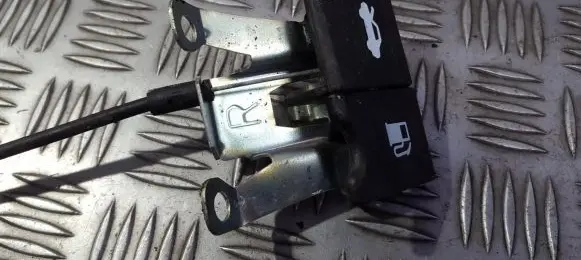 Engine bonnet (hood) release handle