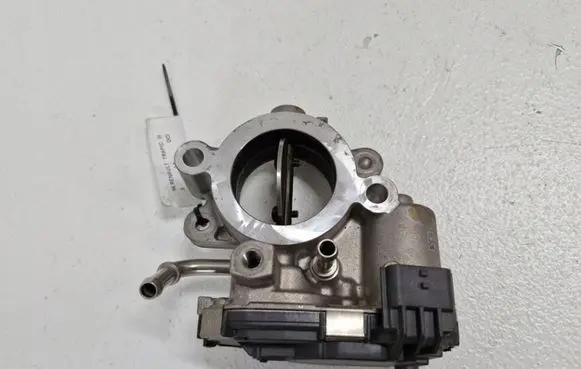 Renault Trafic III (X82) Throttle body valve 161A05894R