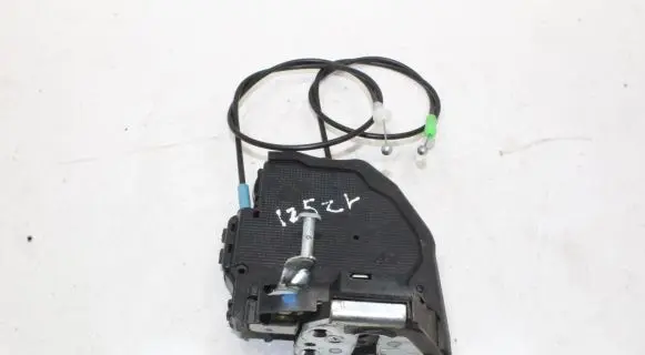 Toyota Verso-S Rear door lock
