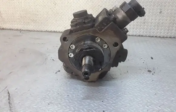 KIA Sorento Fuel injection high pressure pump