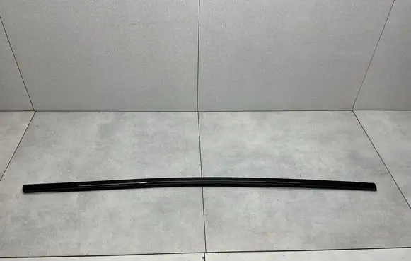 Peugeot 2008 II Rear door glass trim molding 9825967580