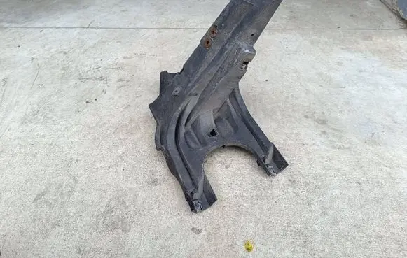 BMW X5 E70 Headlight/headlamp mounting bracket 