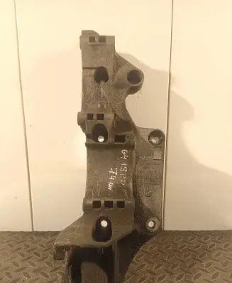 Volkswagen Golf IV Engine mounting bracket R045903143C 19012 ALS112CU