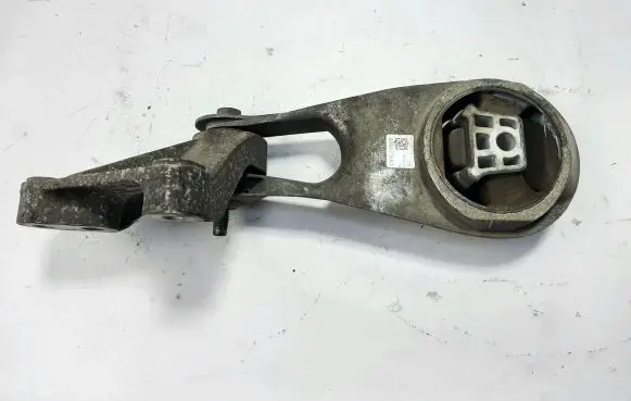 Opel Insignia B Engine mount bracket 22937343