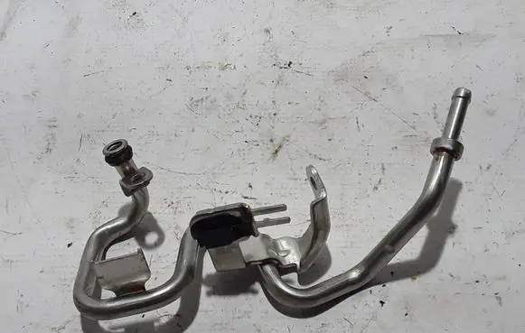 Renault Captur II Turbo turbocharger oiling pipe/hose 144986UB0B