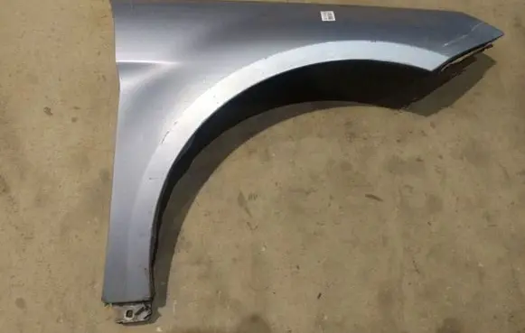 Mercedes-Benz B W245 Fender