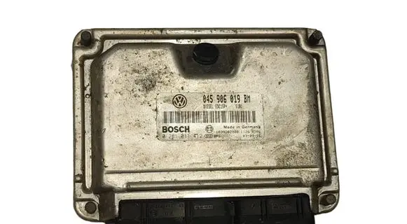 Skoda Fabia Mk1 (6Y) Engine control unit/module 045906019BM 1039S02900 0281011412