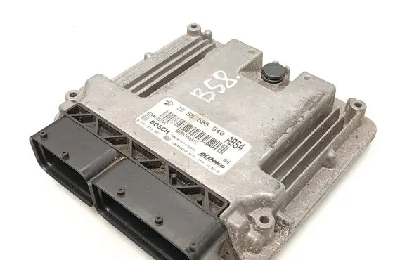Opel Insignia A Engine control unit/module 55595540 55579447 0281019867