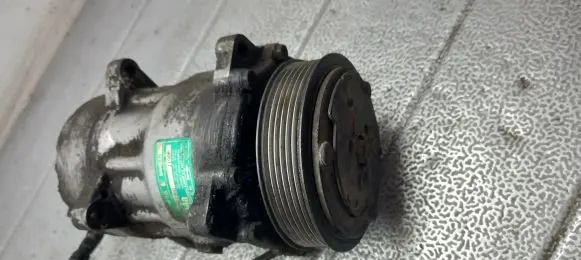 Peugeot 206 Air conditioning (A/C) compressor (pump)
