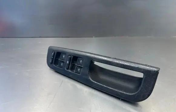 Volkswagen Golf IV Electric window control switch 1J4959857D 03755031
