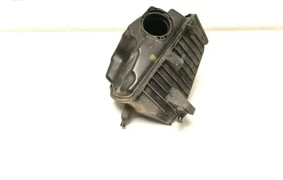 Nissan Qashqai+2 Air filter box 16500BB50A