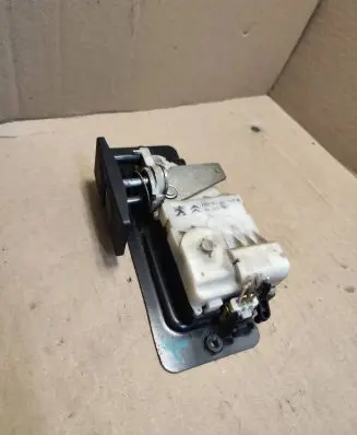 Peugeot 607 Tailgate/trunk/boot lock/catch/latch 9656395580