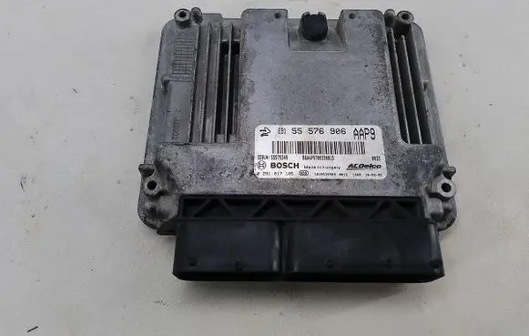Opel Insignia A Engine control unit/module ECU 55576906