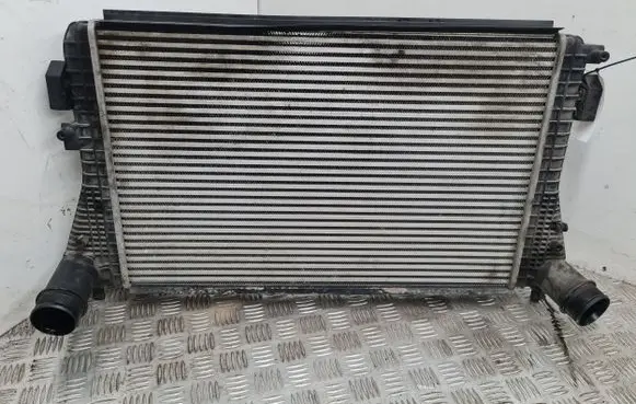 Skoda Octavia Mk2 (1Z) Intercooler radiator 1K0121345E
