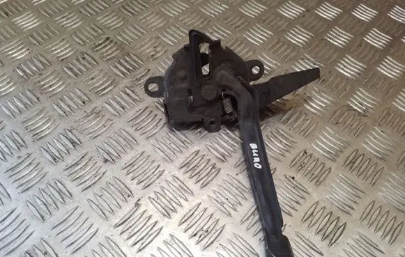 Toyota Avensis Verso Engine bonnet/hood lock/catch