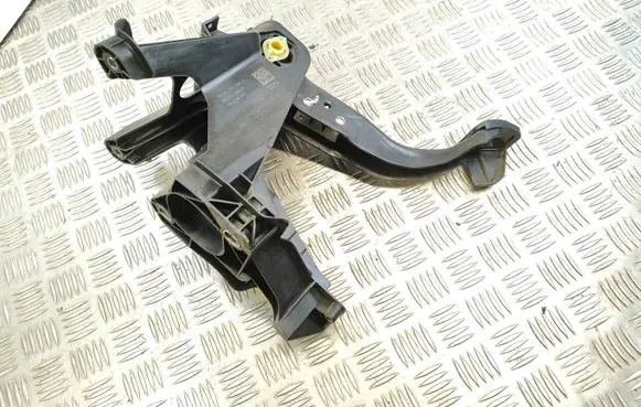 Volkswagen Golf VII Brake pedal 5Q1721058