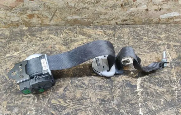 Renault Koleos I Rear seatbelt 888402781R