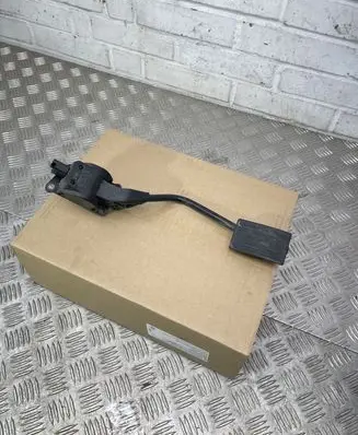 Peugeot 508 Accelerator throttle pedal 9686212980