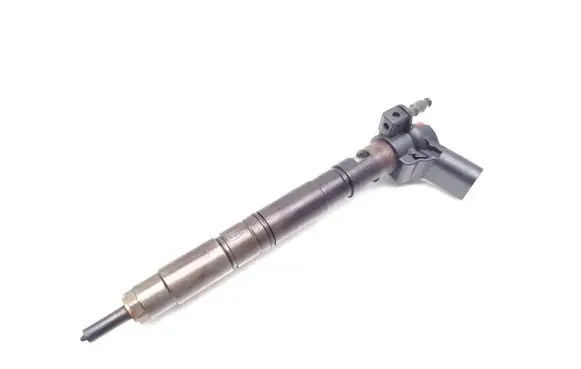 Volkswagen Tiguan Fuel injector 03L130277 0445116030