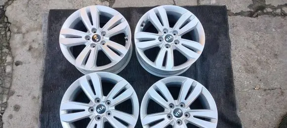KIA Sportage R17 alloy rim 52910F1240