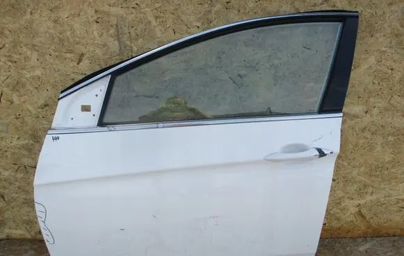Hyundai i40 Front door