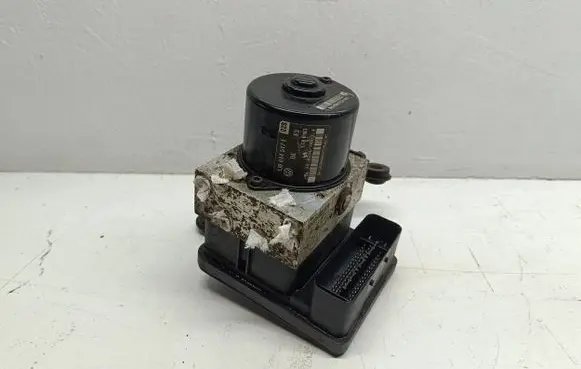 Volkswagen Golf IV ABS Pump 1J0614517E CTA0103 10020600094