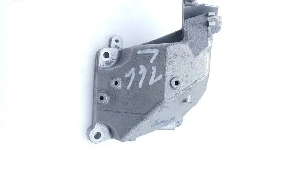 Mercedes-Benz GLE (W166 - C292) Engine mounting bracket A2762233904
