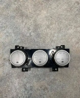 Subaru Legacy Climate control unit 72311SA120 5037224931