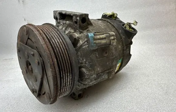 Opel Vectra C Air conditioning (A/C) compressor (pump) SAEJ639 904438400B