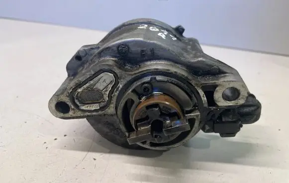 Peugeot Partner Vacuum pump D1561B