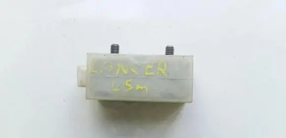 Mitsubishi Lancer Airbag deployment crash/impact sensor MN141003 QQ3Z16349