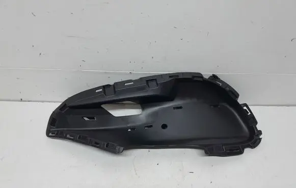 Mercedes-Benz A W176 Bonnet/hood grill A1768855200