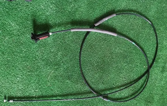 Hyundai Kona I Fuel cap flap release cable 