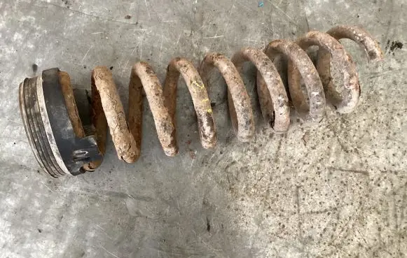 Mercedes-Benz E W211 Rear coil spring