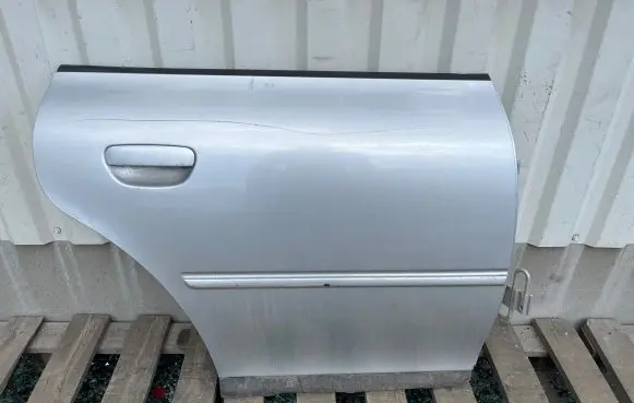 Audi A3 S3 8L Rear door