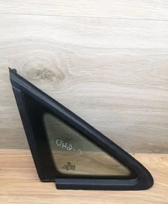 Volkswagen Caddy Front triangle window/glass 2K0845412G