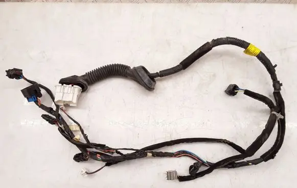 KIA Carnival Front door wiring loom 916104D051