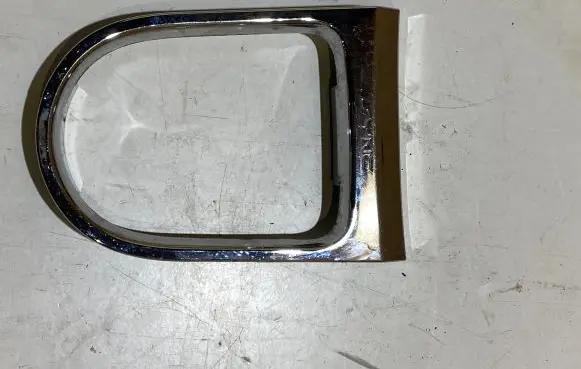 Ford Mustang VI Gear shifter surround trim plastic 7501430241Y