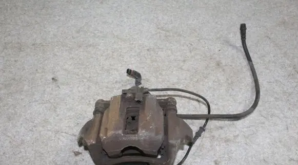 Mercedes-Benz B W245 Front brake caliper